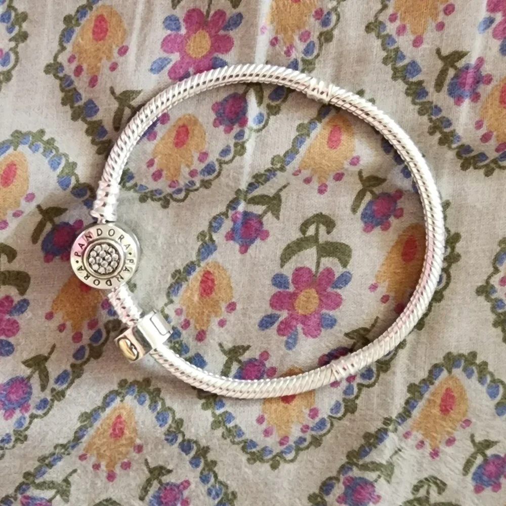 Bracelet - Picture 1 of 4